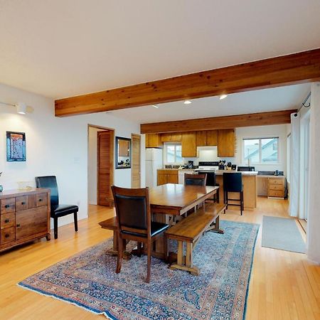 Newport'S Cypress Oceanview Home Kültér fotó