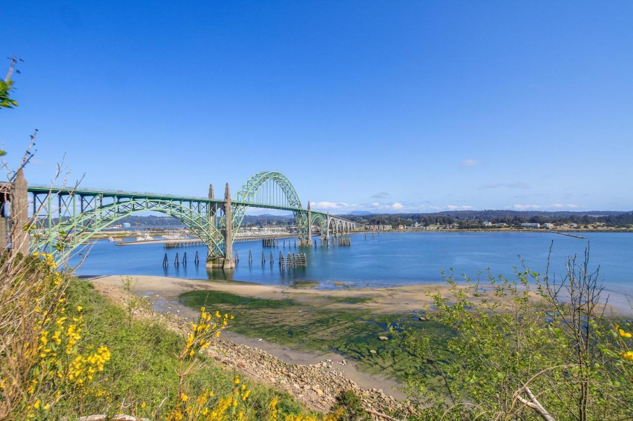 Newport'S Cypress Oceanview Home Kültér fotó